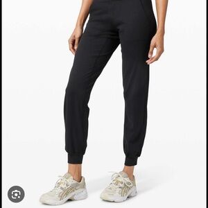 Lululemon Align jogger black 28’